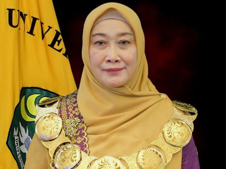 Rektor Unri diminta cabut laporan ke polisi