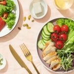 Jaga Pola Makan dan Rawat Kesehatan Mental agar Bisa Awet Muda