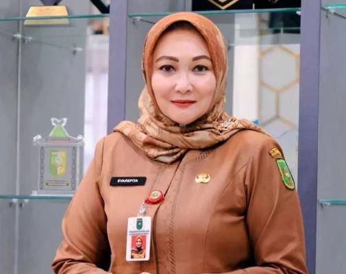Kepala Bapenda Riau, Evarefita